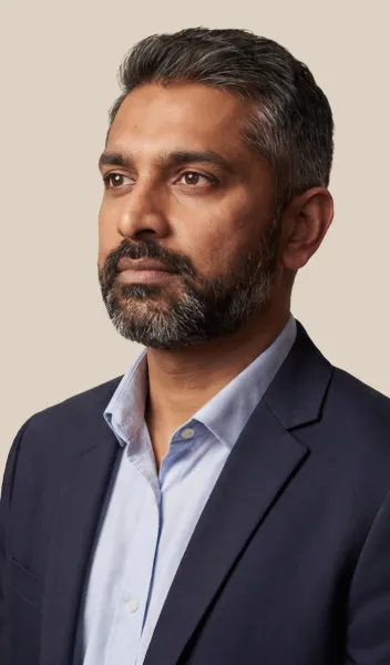 Vernon, AI presenter for corporate training video