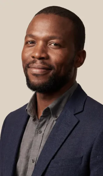 Sandile, AI presenter for corporate training video
